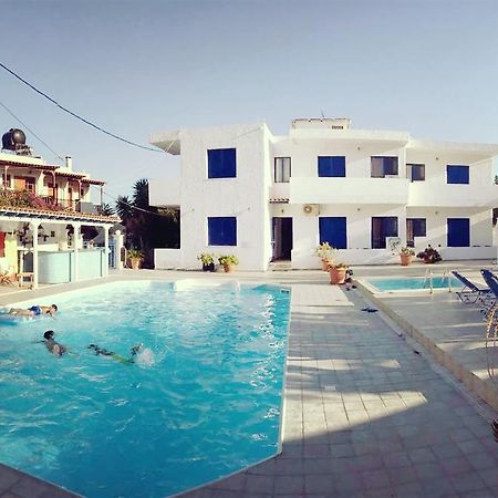 Agia Marina  Helios Hotel מראה חיצוני תמונה
