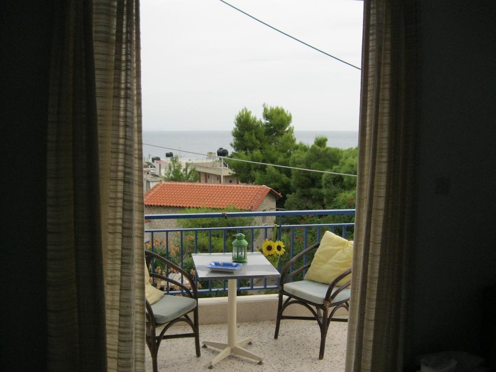 Agia Marina  Helios Hotel מראה חיצוני תמונה