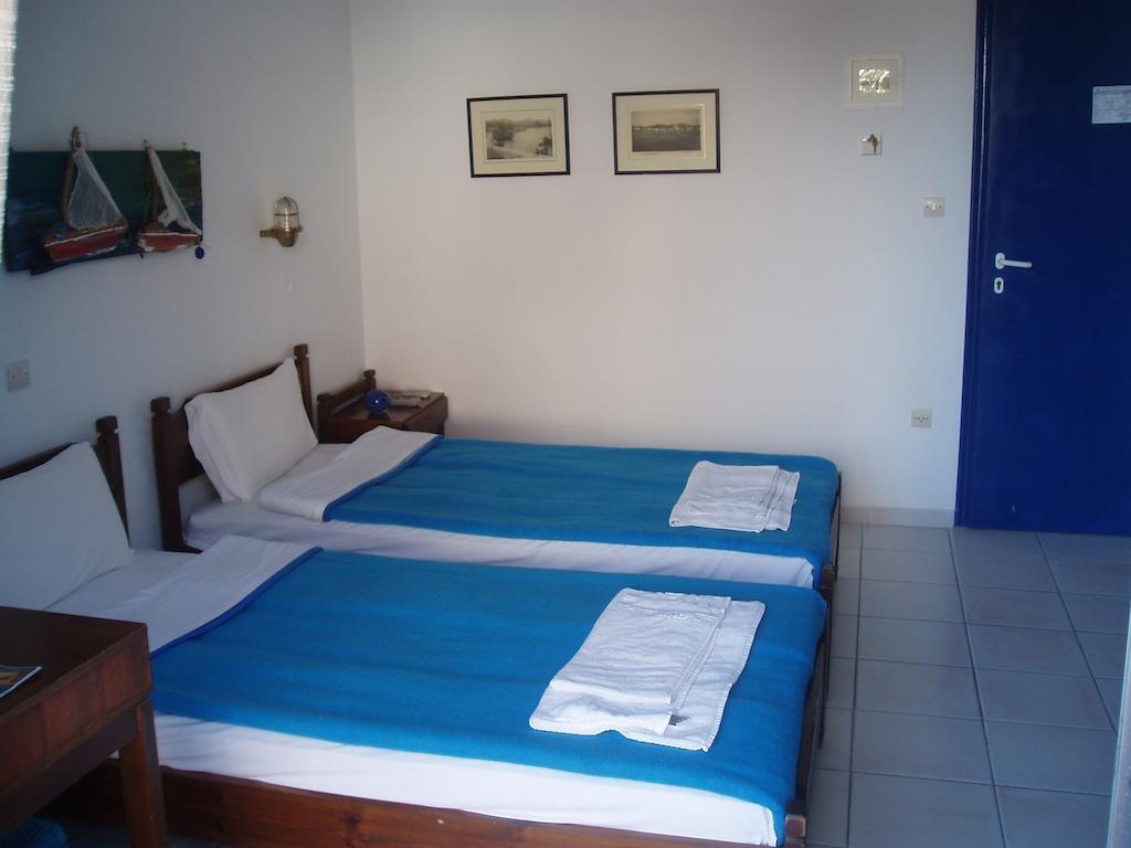 Agia Marina  Helios Hotel חדר תמונה