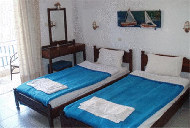 Agia Marina  Helios Hotel חדר תמונה